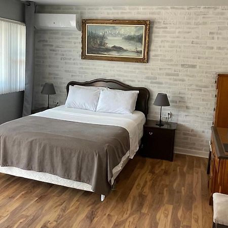 Auberge Restwell Motel Berry Mills Екстериор снимка