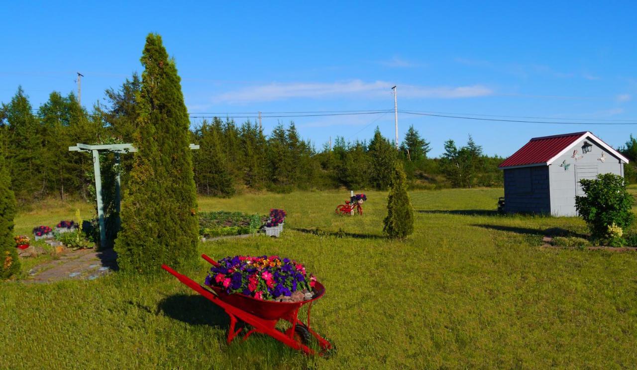 Auberge Restwell Motel Berry Mills Екстериор снимка