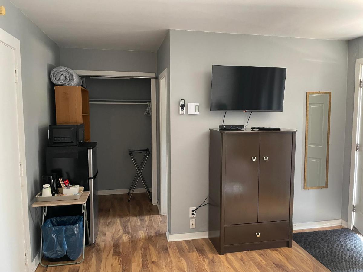 Auberge Restwell Motel Berry Mills Екстериор снимка