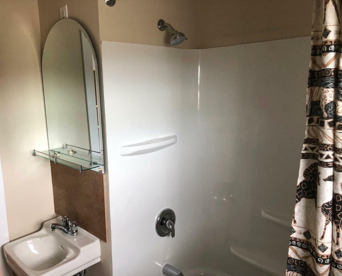Auberge Restwell Motel Berry Mills Екстериор снимка