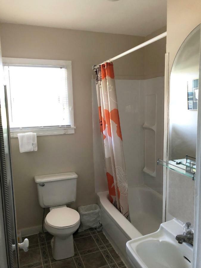Auberge Restwell Motel Berry Mills Екстериор снимка